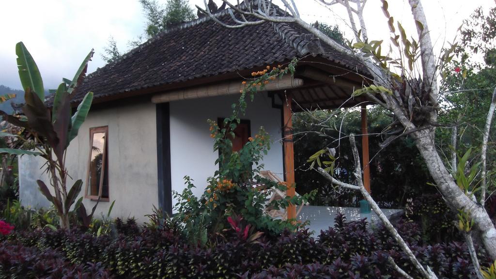 サイドメン The Bukit Artha Bed & Breakfast エクステリア 写真