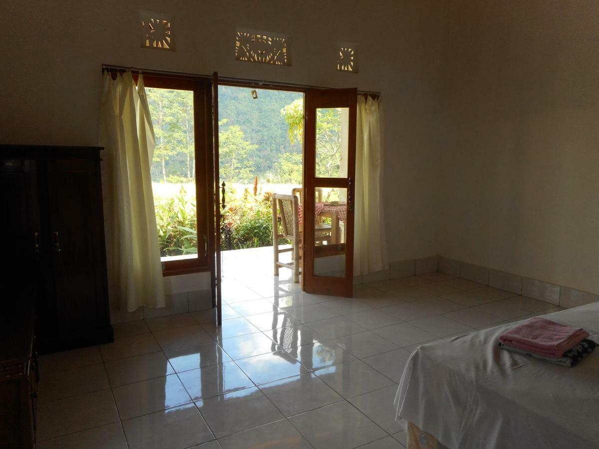 サイドメン The Bukit Artha Bed & Breakfast エクステリア 写真